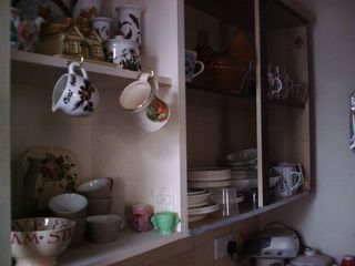 Kitchen cupboards 004