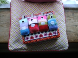 Knitted_softies_001_2